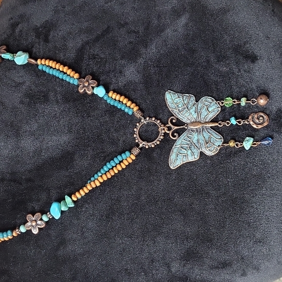 Butterfly Necklace - Picture 2 of 4